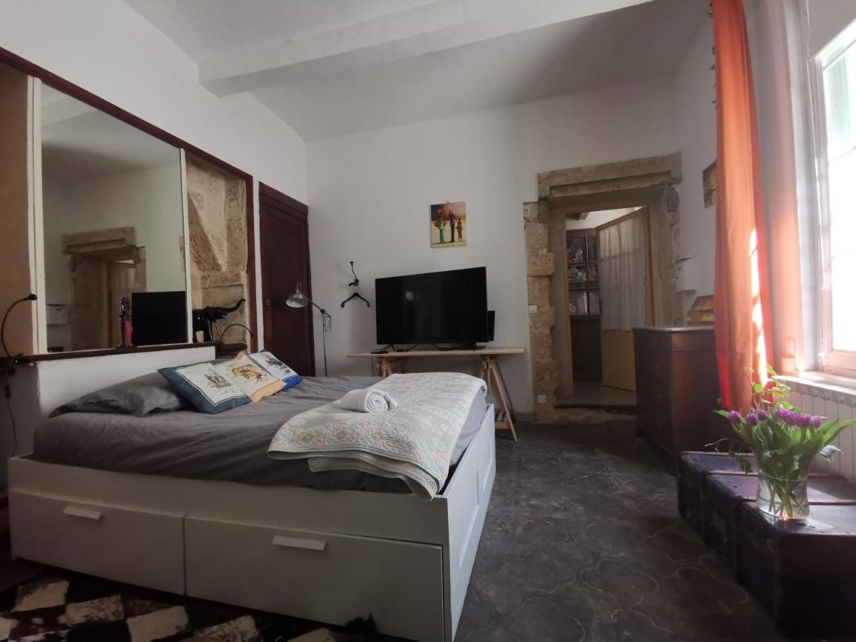 Vila La Taniere 16 Couchages Vergèze Exteriér fotografie