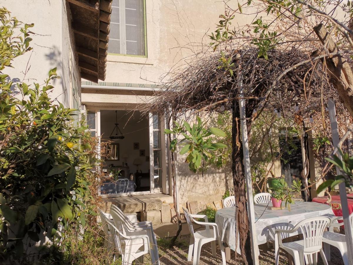 Vila La Taniere 16 Couchages Vergèze Exteriér fotografie