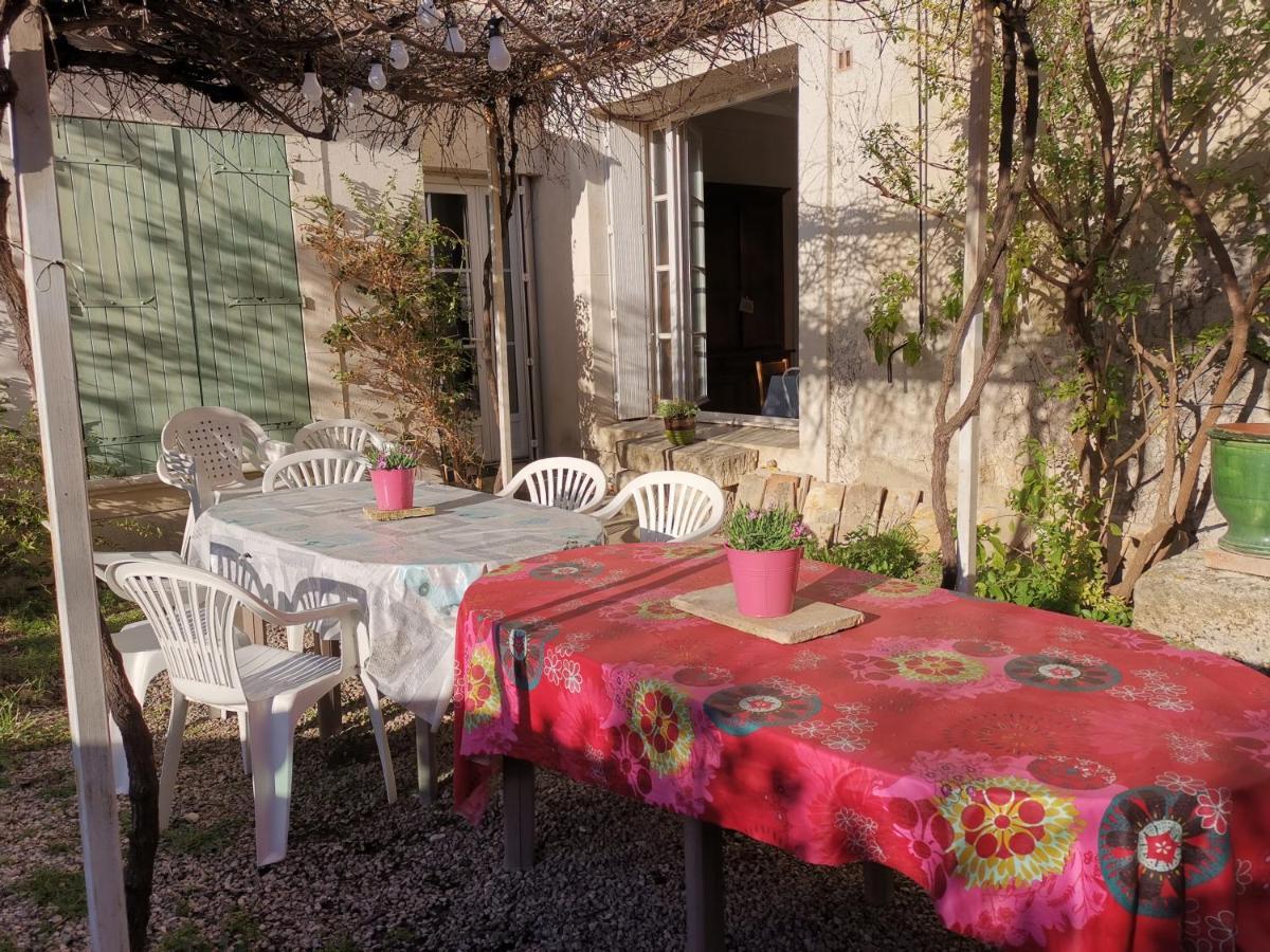 Vila La Taniere 16 Couchages Vergèze Exteriér fotografie